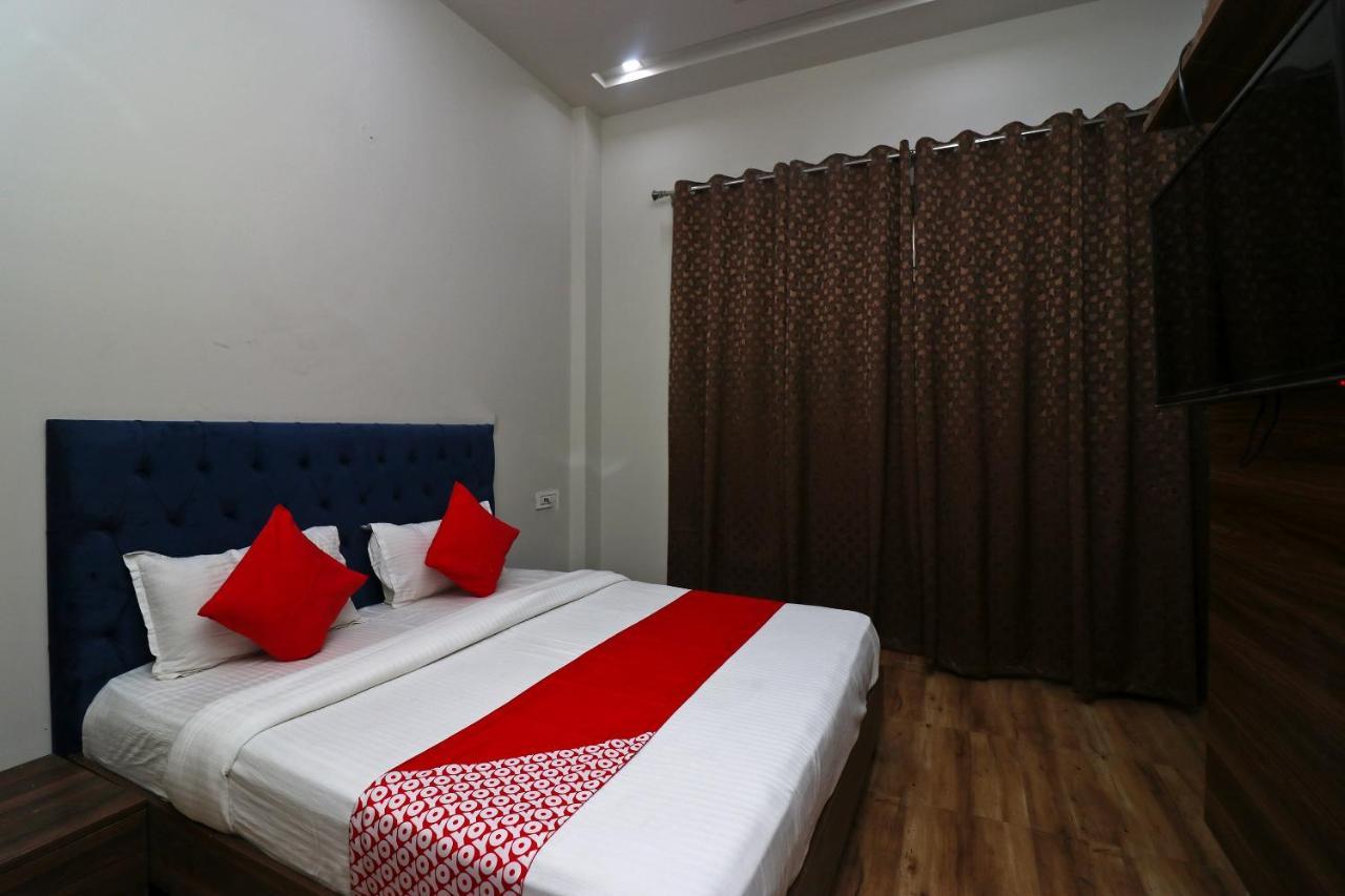 Oyo 38799 Savoy Guest House Pānīpat Eksteriør billede